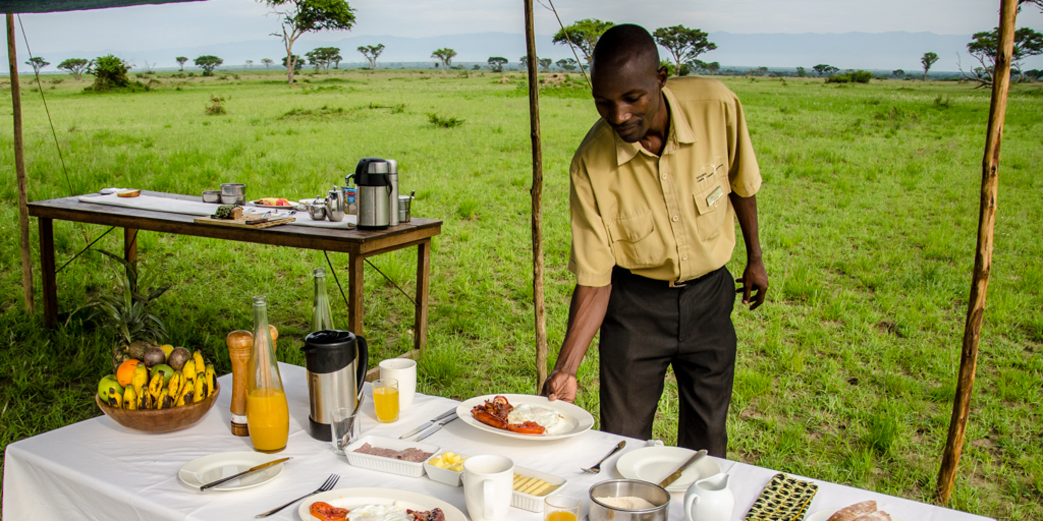 Traditional Bush Breakfast On a Uganda Safari