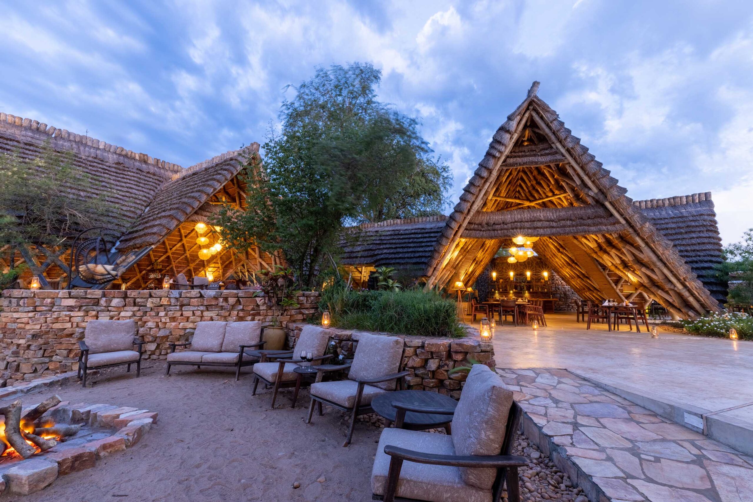 Luxury Safari Vs Budget Safari In Uganda